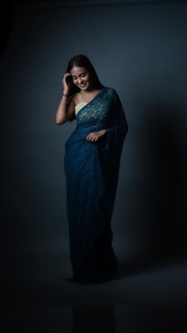 Hire Model {Inlaks Nagar Yari Road Versova, Mumbai, Maharashtra} - Image 12